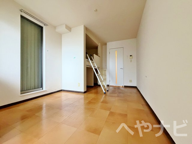 【寝室】 | eagle HONJIN | ★洋室