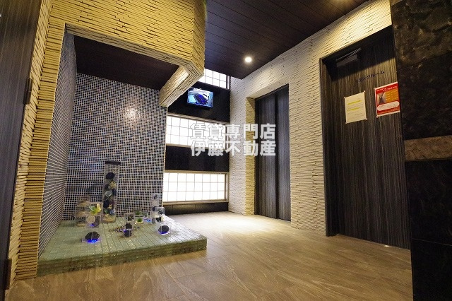 RIVO浅間町のロビー