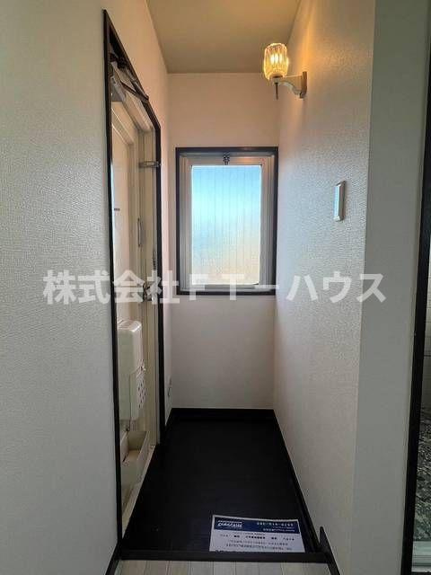 レジデンス市川の玄関