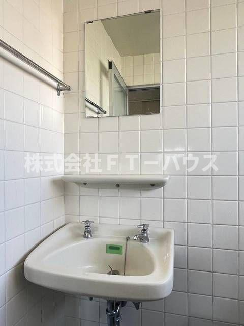 レジデンス市川の洗面所
