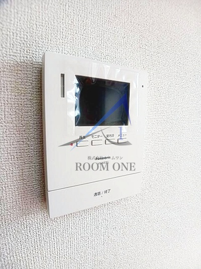 ドミール竹ノ塚のセキュリティ|モニター付きインターホンです。