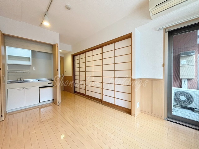 藤沢市鵠沼桜が岡４丁目の賃貸マンションの居間・リビング