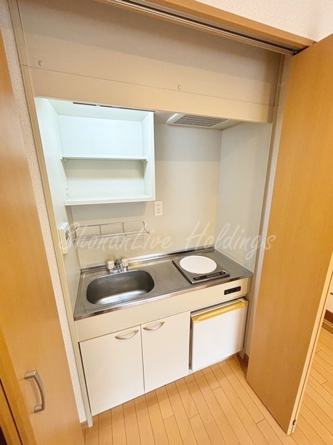 藤沢市鵠沼桜が岡４丁目の賃貸マンションのキッチン