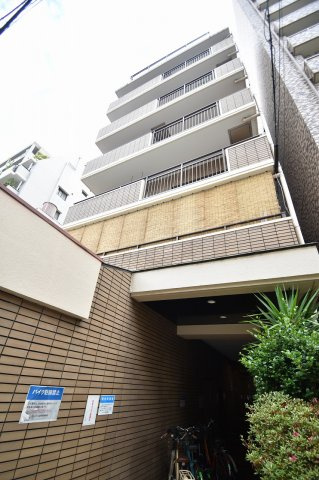 クレイドル谷町の外観