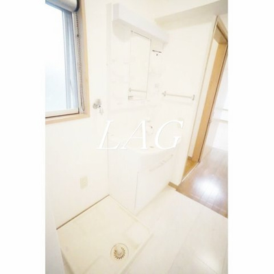 【設備】 | フローラ | 室内洗濯機置き場です。