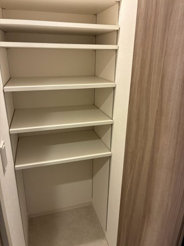 グランカーサ日暮里の収納