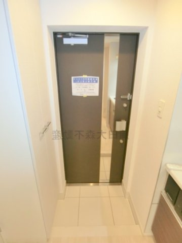PREMIUM　CUBE武蔵新田の玄関