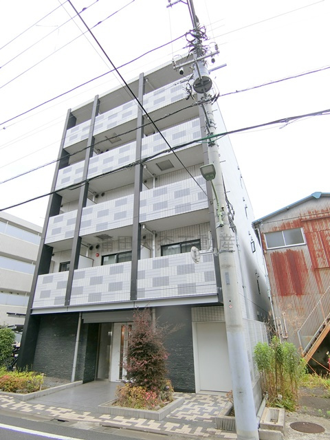 PREMIUM　CUBE武蔵新田の外観