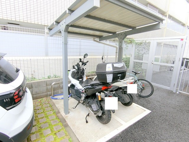 PREMIUM　CUBE武蔵新田のその他共用部分|バイク置き場　空き状況等詳細はお問合せください。