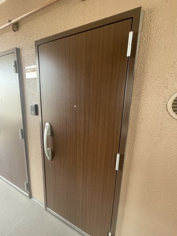 グリーンコーポ熊本A棟の玄関
