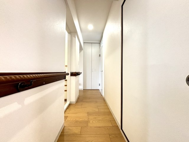 手摺りも多く設置されており、バリアフリーにも配慮されている住まいです！