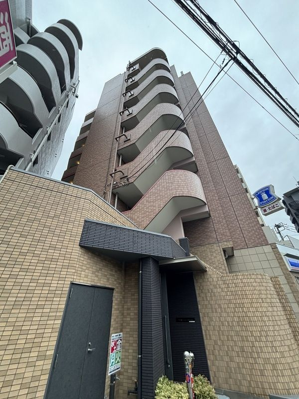 Belleviage Omuraiの外観