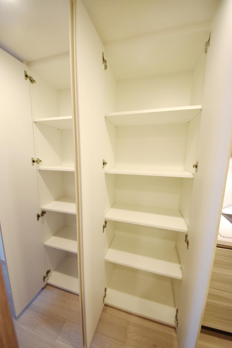 プラウドフラット菊川の収納