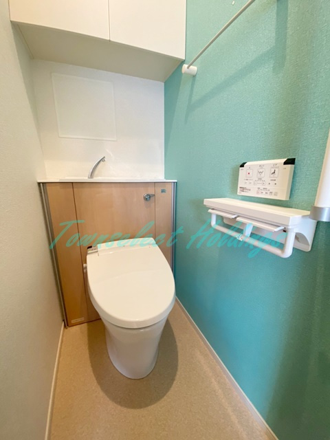 茅ヶ崎市東海岸北５丁目のアパートのトイレ|清潔感のあるトイレです
