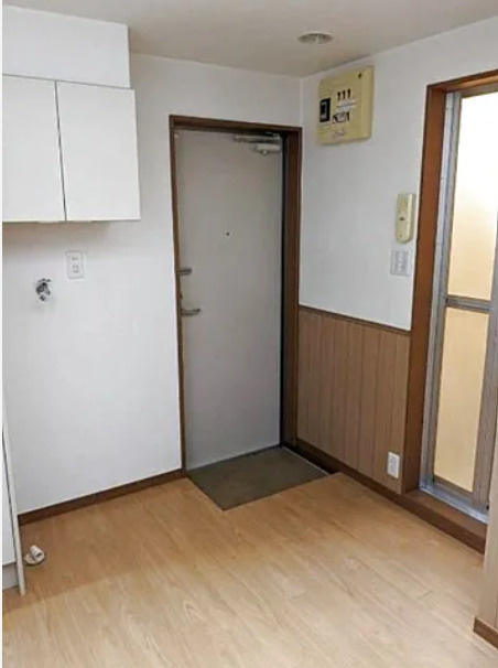 ライフピアモナークの玄関