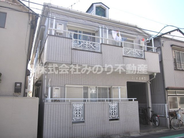 近岡コーポIIの外観