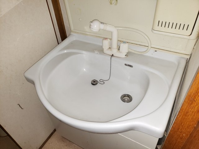 近岡コーポIIの洗面所