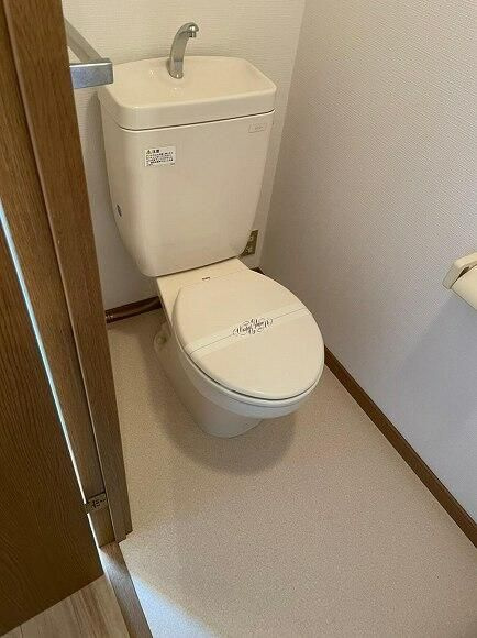 霞荘のトイレ