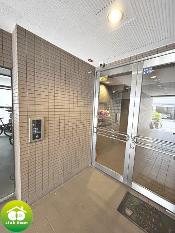 K・SグランディールWATANABEのエントランス