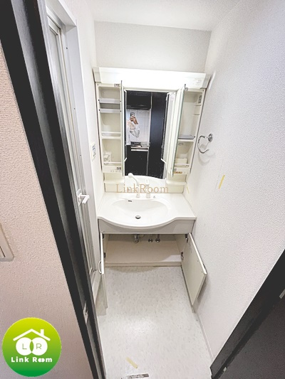 メイクスデザイン茅場町の独立洗面台