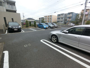 【駐車場】