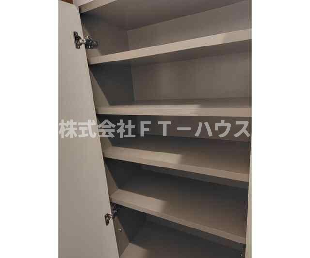 クオリティハイツ二和の玄関