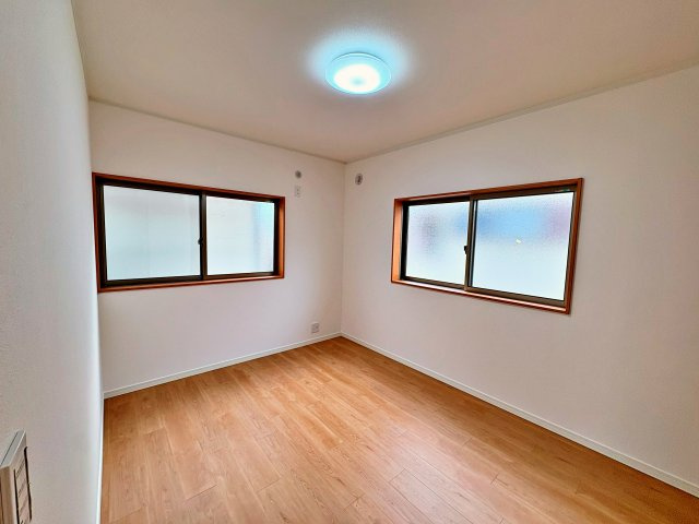 川越市大字砂新田の中古一戸建の洋室|洋室6帖