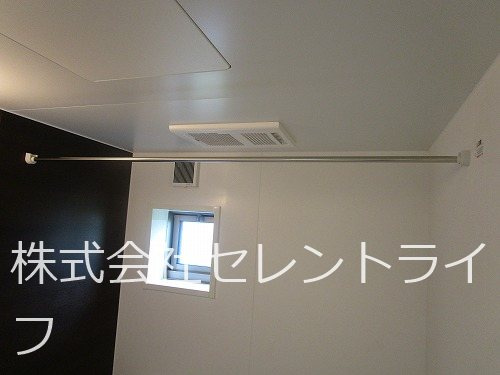 ドムス学園の森の浴室