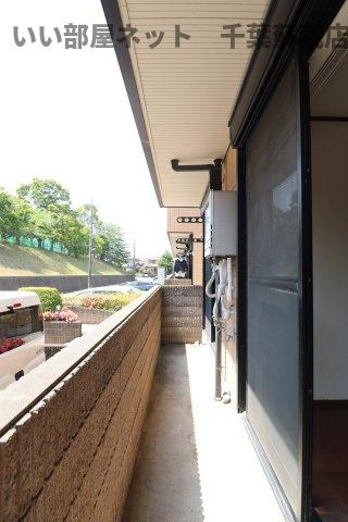 サンライズ万葉Ｂ棟のバルコニー|広々としたバルコニーです
