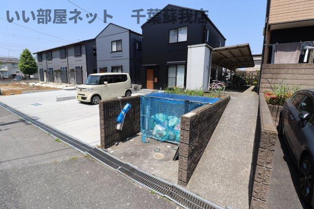 サンライズ万葉Ｂ棟のその他共用部分|ゴミストッカー