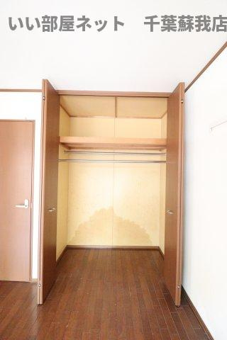 サンライズ万葉Ｂ棟の収納|たっぷりとした収納スペースです