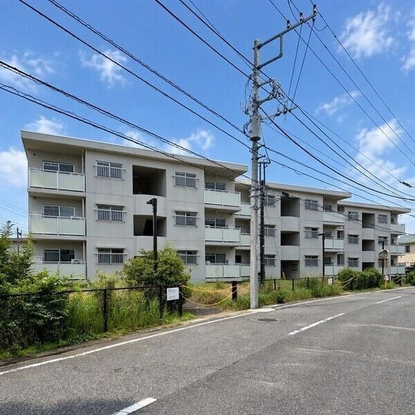 テレパレス柏　1号棟の外観
