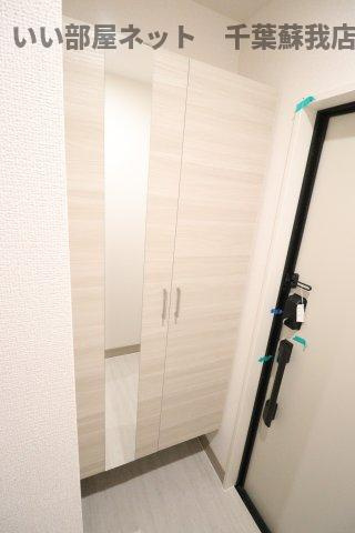 オリジナルメーカー五井の玄関|収納もある玄関です