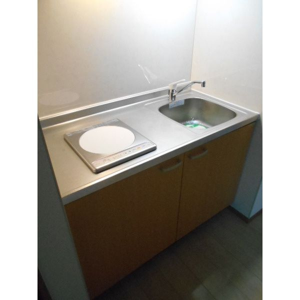 4REST11（フオ-レストイレブン）のキッチン