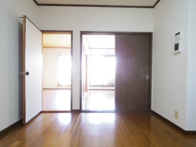 ハイツリバーランドの内装