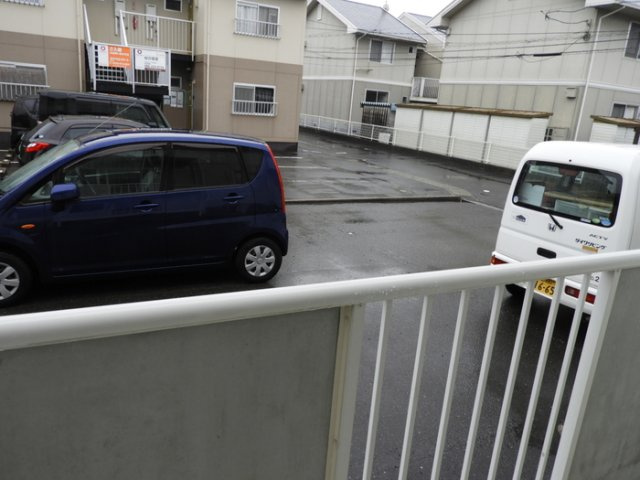 エクセルハイツ森安の駐車場