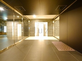 ガーラプレシャス川崎のエントランス
