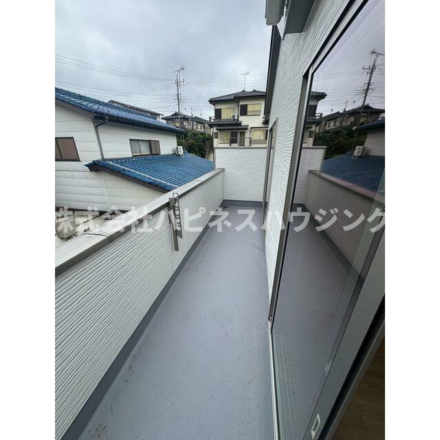 Ｓｕｍａｉ－ｔｏ柏市中新宿０１(スマイートカシワシナカシンジュクゼロイチ)のバルコニー