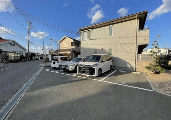 若宮テラスハウスの駐車場