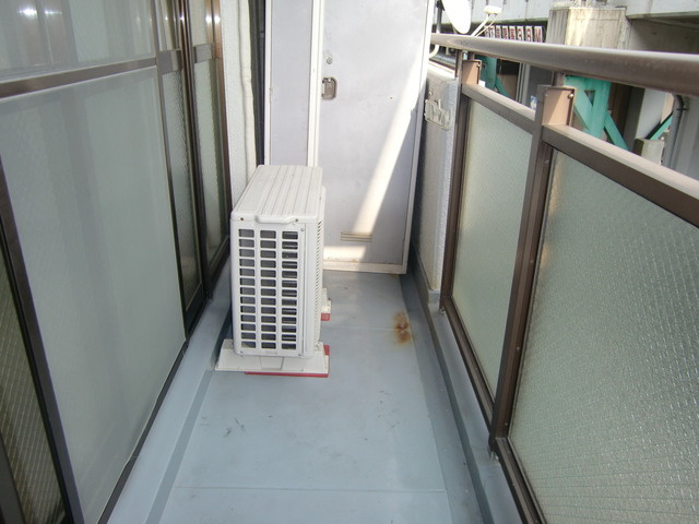 神戸市灘区大石東町２丁目の賃貸マンションのバルコニー