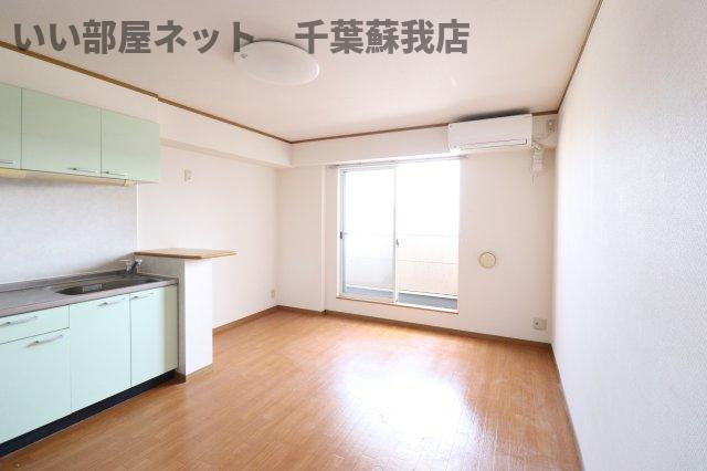 コンコルドの居間・リビング|こちらの居間で趣味の時間をお楽しみください
