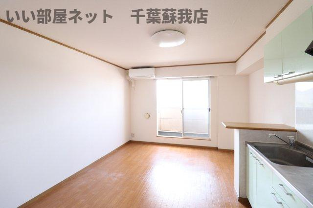 コンコルドの居間・リビング|内装は落ち着いています