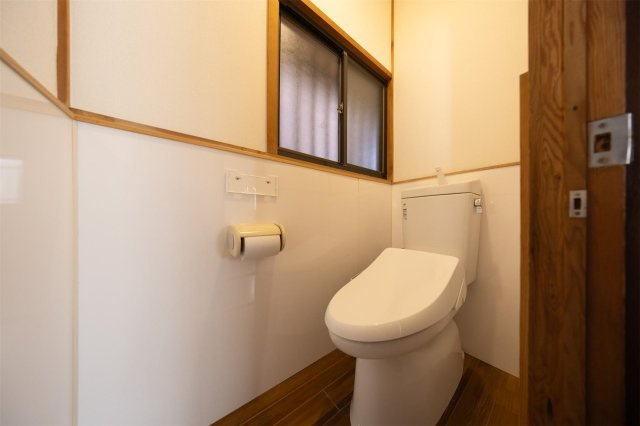 門田本町戸建　のトイレ