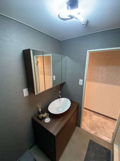 朝日プラザ岡山サウスフロントの独立洗面台