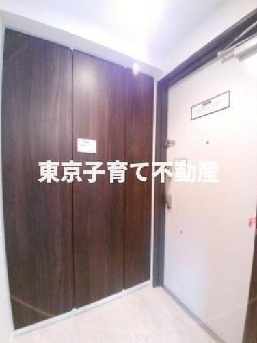 レジディア文京小石川Ⅱの玄関