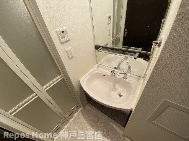 プレサンス三宮フラワーロードの洗面所