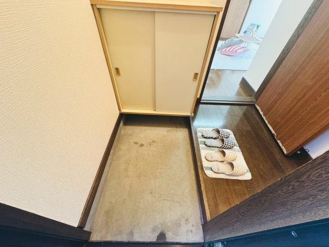 【玄関】 | セピアンローゼス