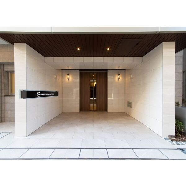 スプランディッド上本町WESTⅡのロビー