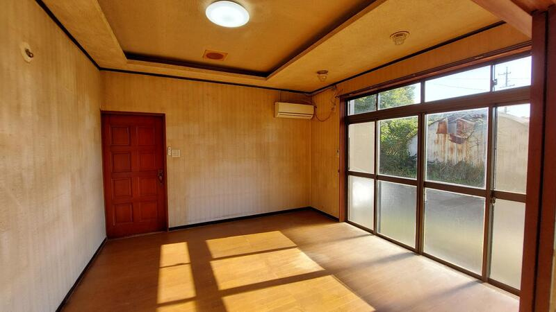 半田市四方木町 戸建ての居間・リビング