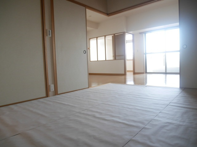 岡山市北区駅元町の賃貸マンションの寝室